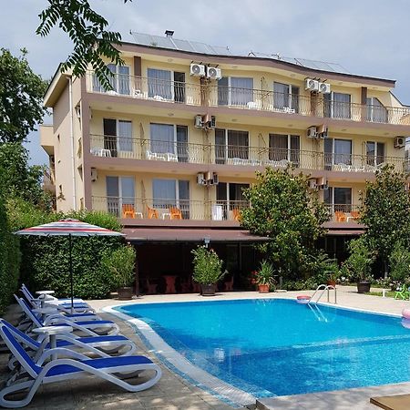 Family Hotel Magnolia ซันนีบีช ภายนอก รูปภาพ