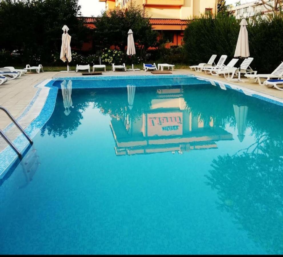 Family Hotel Magnolia ซันนีบีช ภายนอก รูปภาพ