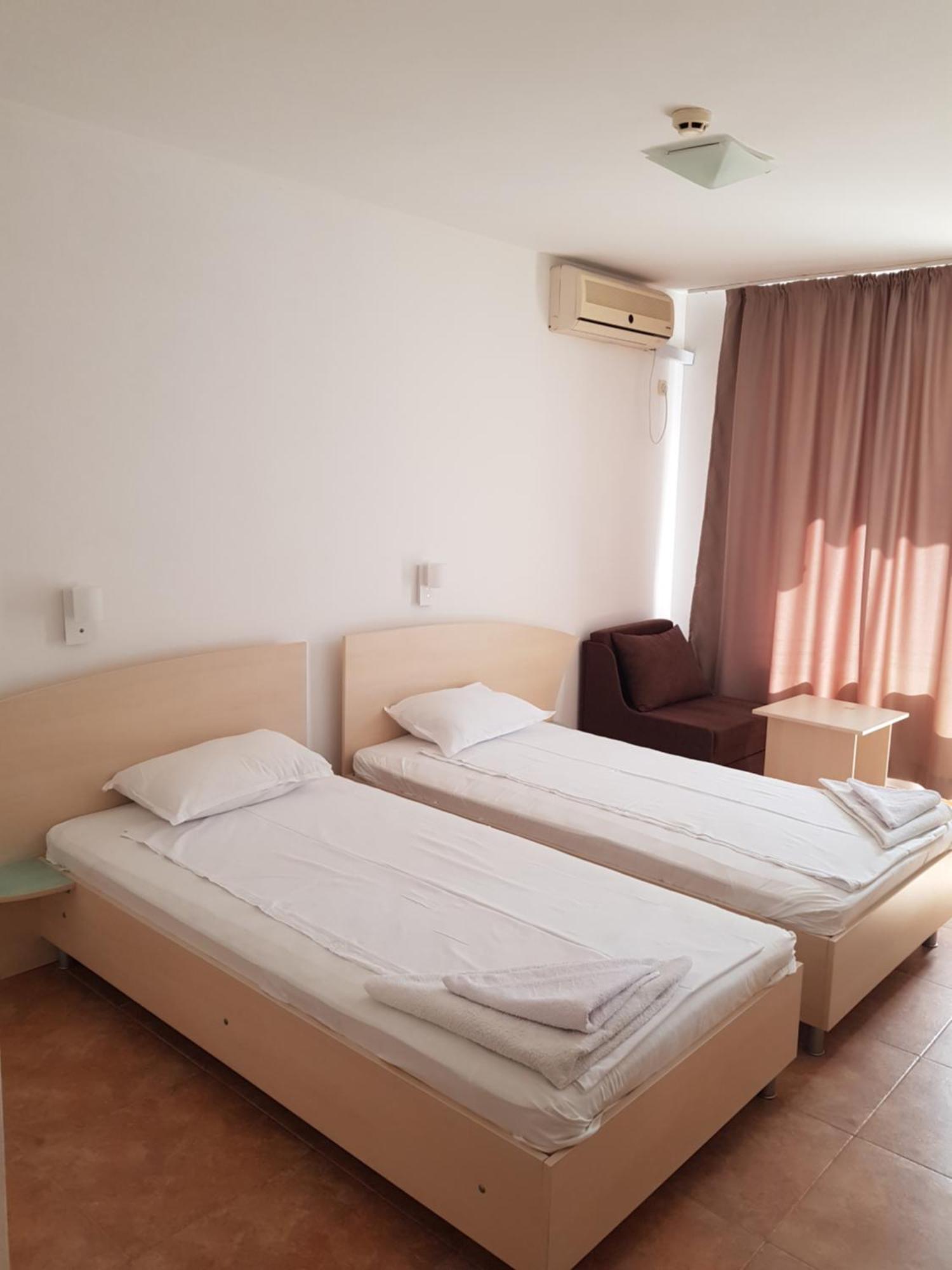 Family Hotel Magnolia ซันนีบีช ภายนอก รูปภาพ