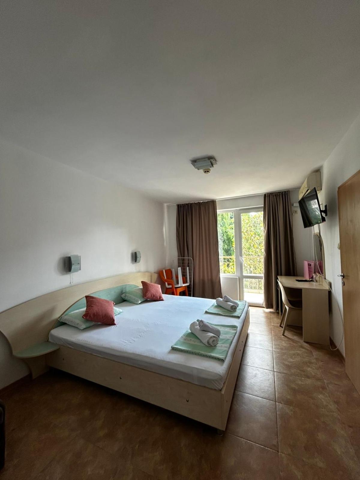 Family Hotel Magnolia ซันนีบีช ภายนอก รูปภาพ