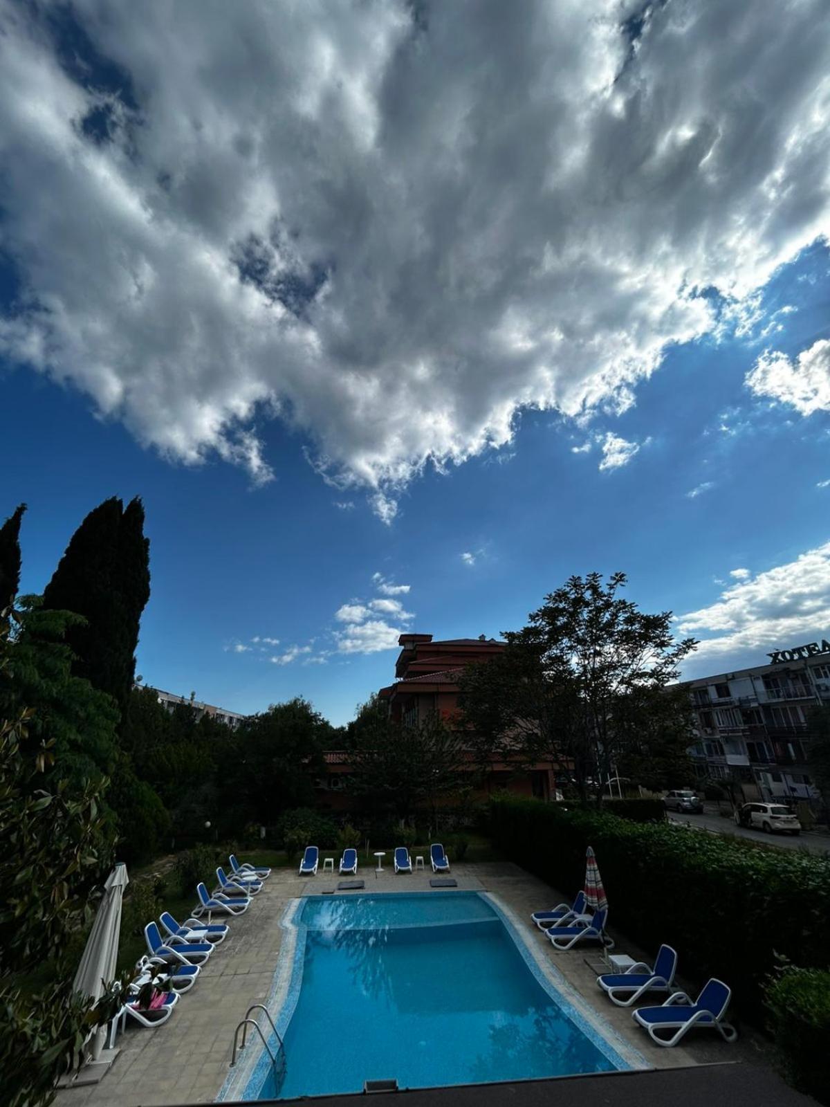 Family Hotel Magnolia ซันนีบีช ภายนอก รูปภาพ